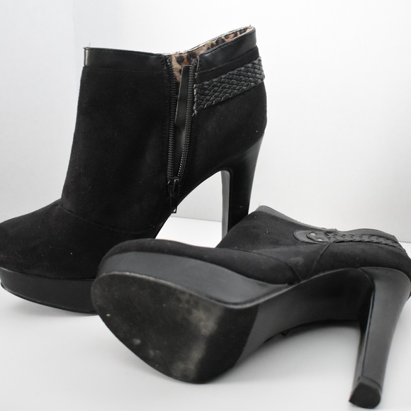 booties - Picture 3 of 3